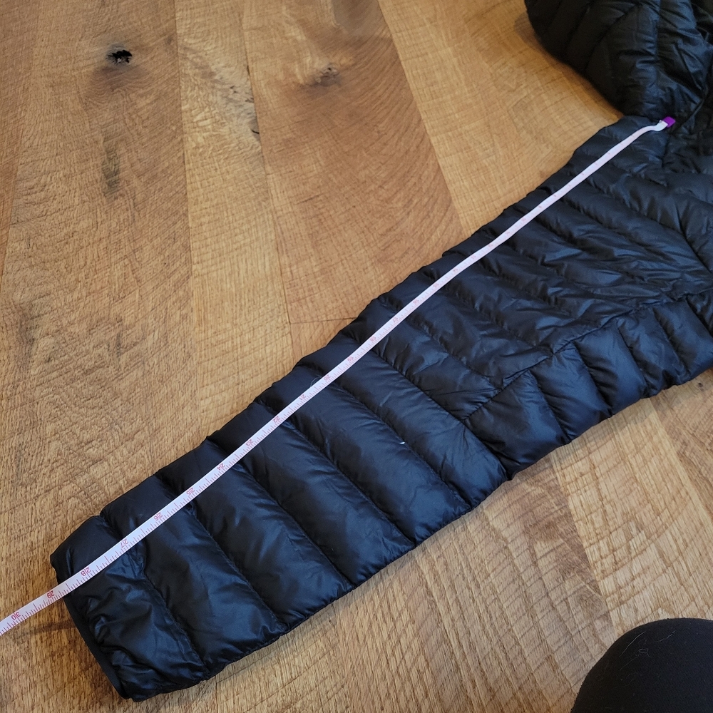 Women's Black Puffer Jacket - Picture 8 of 10